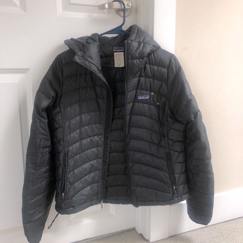 Patagonia down jacket (with hood), size Small